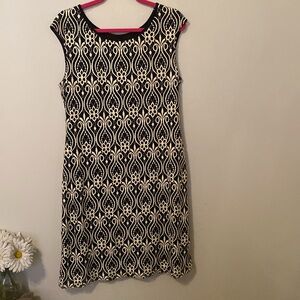 Connected apparel Black and Cream Lace Pattern Sheath Dress size 14
